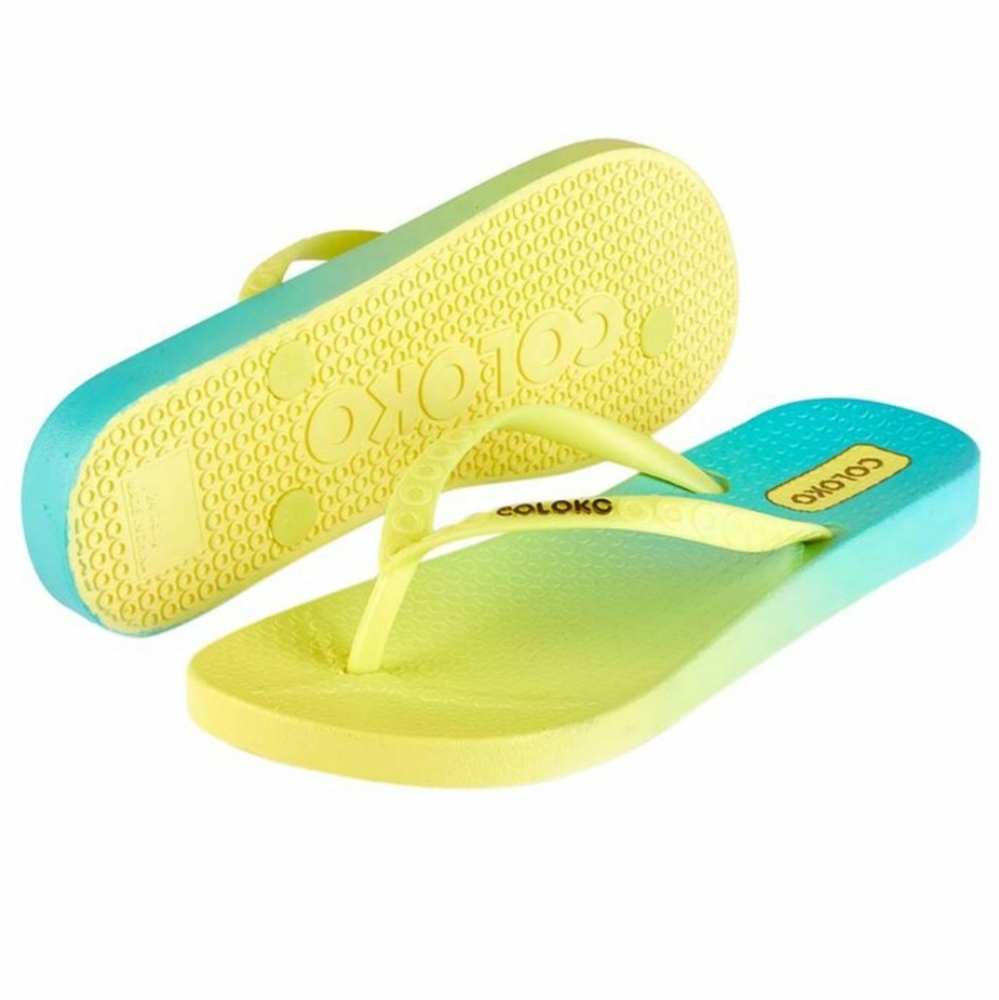 NWT Yellow and aqua ombre flip flops